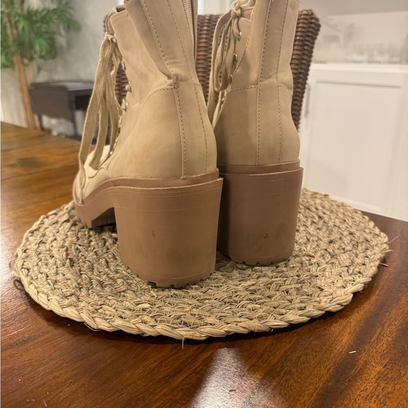 Torrid high heel lug heel bootie COMBAT IN STYLE Size 13 WW - Picture 4 of 4